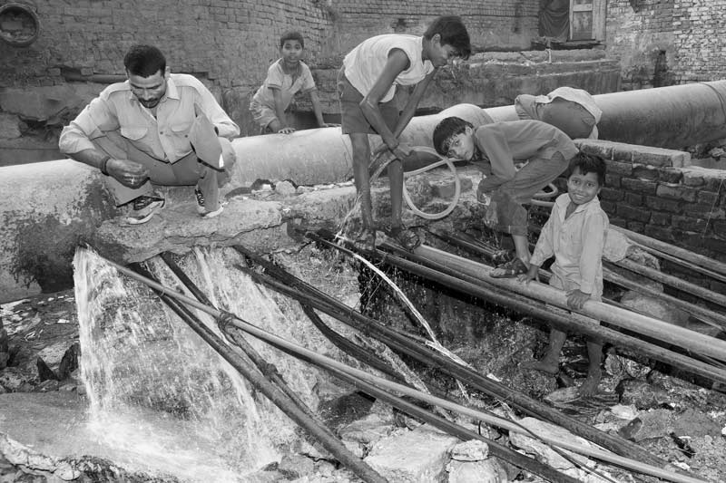 Impediments to enjoyment of Human Right to Water: 'Availability' Norm - Wastage of potable water from a massive pipeline leakage in South-East district, National Capital Territory of Delhi